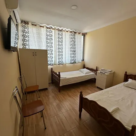 Hotell Kombinat Tirana