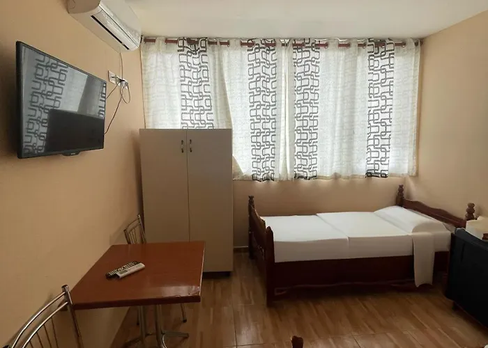 Kombinat * Tiran