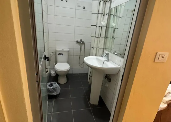 Hotell Kombinat Tirana